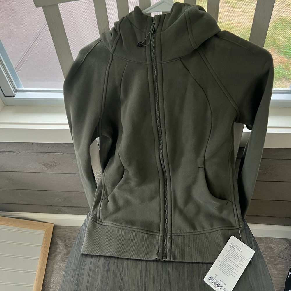 Size 6 lulu lemon sage green scuba zip up
